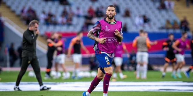 威少本赛季首发时场均接近15+8+8，高于赛季平均数据