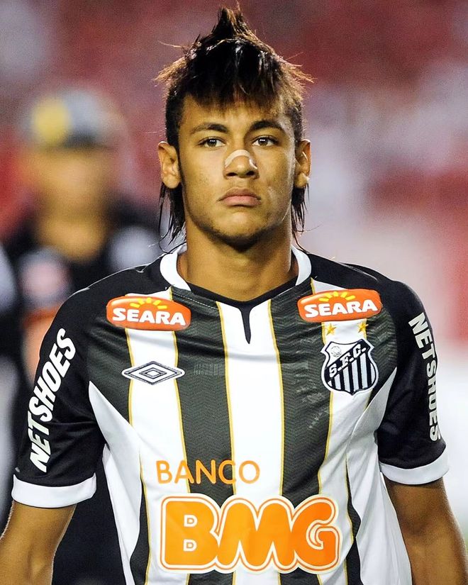 卡拉格：这批利物浦球员无法赢下冠军，他们需要买人提高对抗（卡拉格：利物浦现阵容难夺冠，需引援增强对抗性）