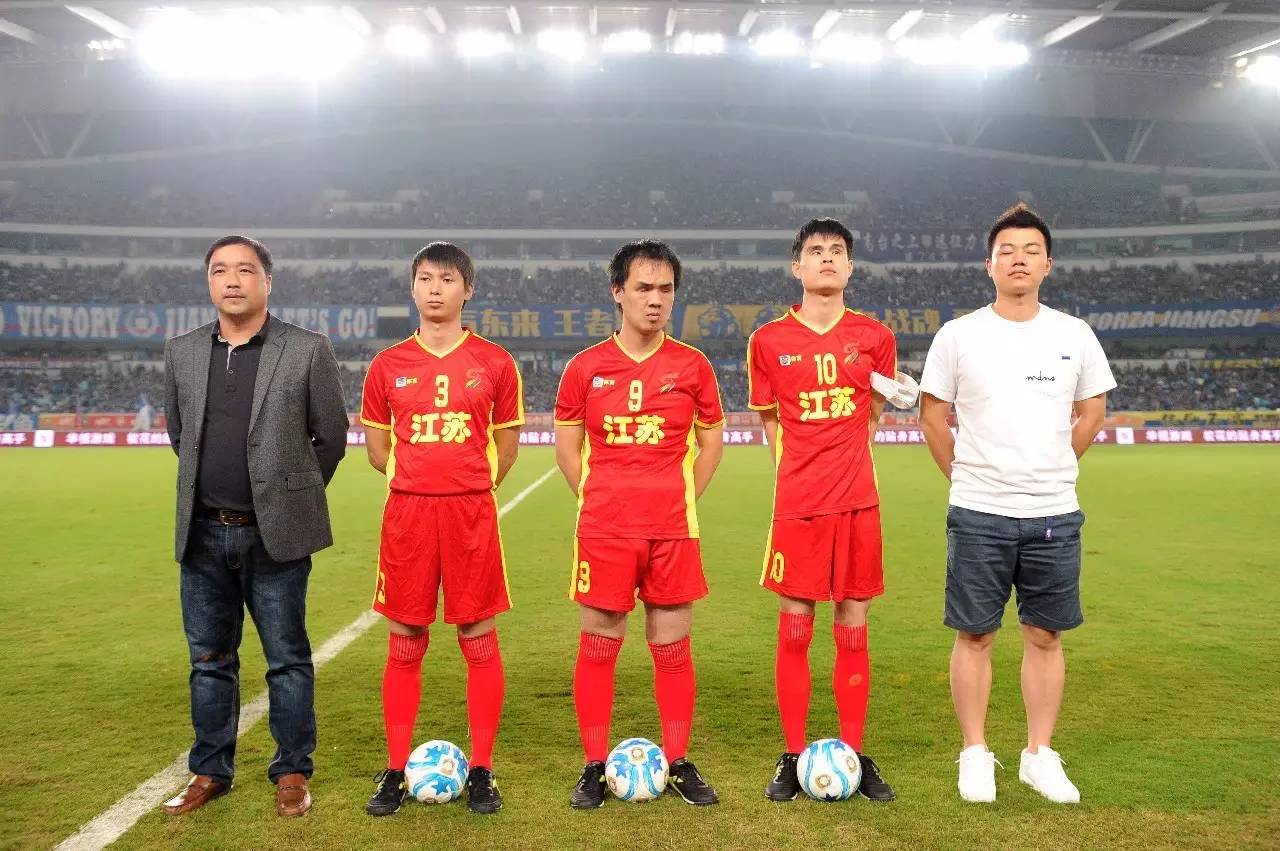 要不然五大联赛集体给非洲足协转账吧，这非洲杯时间太折磨了