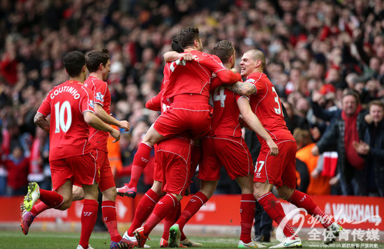 深圳新鹏城主帅陈涛观战曼城比赛，明日与城市集团同事会面