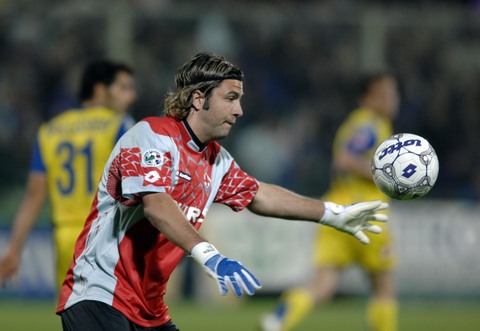 欧冠联赛淘汰赛精彩瞬间回顾（欧冠淘汰赛精彩瞬间集锦）