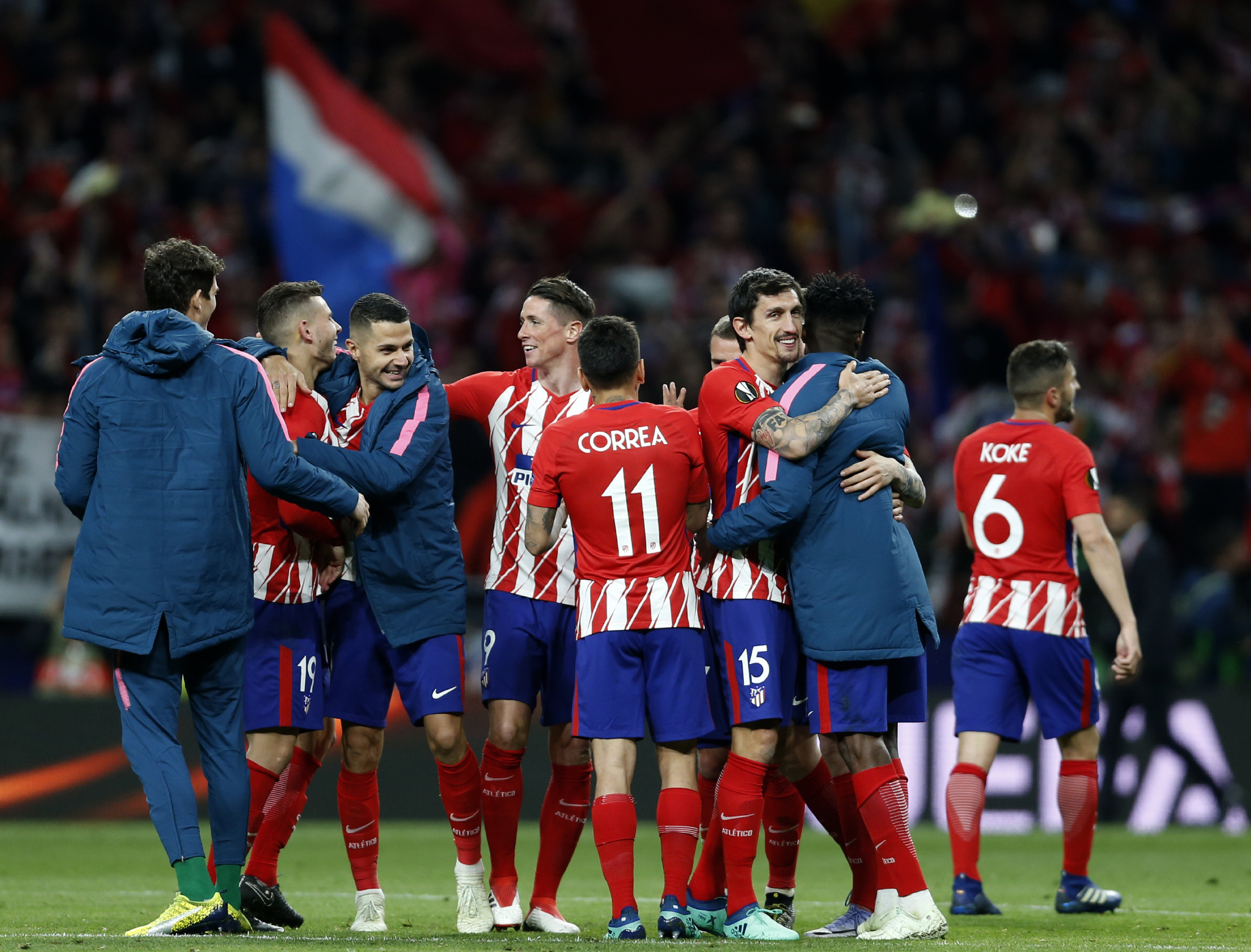 拜仁慕尼黑主场轻取勒沃库森